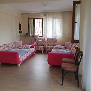 بيت للعطل Grand1 Guests House, ترابزون